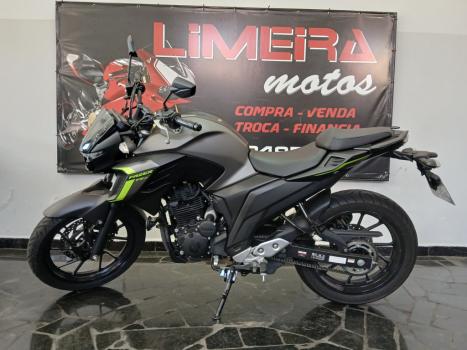 YAMAHA FZ 25 250 Fazer Flex , Foto 1