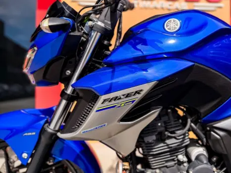 YAMAHA FZ 25 250 Fazer Flex , Foto 3