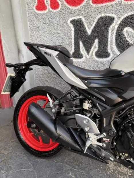 YAMAHA MT-03 300 ABS, Foto 11