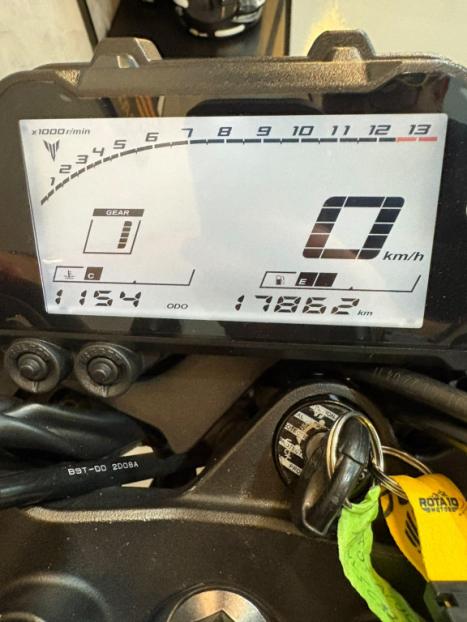 YAMAHA MT-03 300 ABS, Foto 5