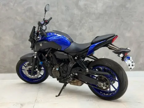 YAMAHA MT-07 700 ABS, Foto 9