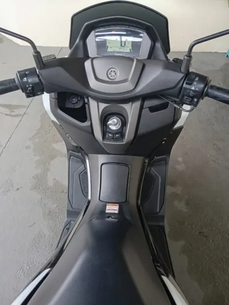 YAMAHA NMax 160 ABS, Foto 3