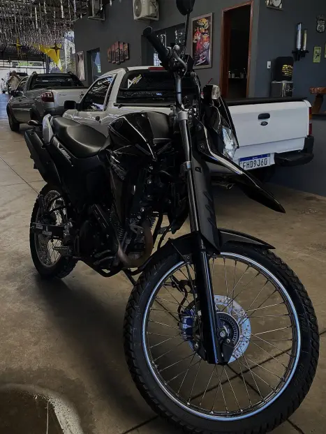 YAMAHA XTZ 250 LANDER, Foto 3