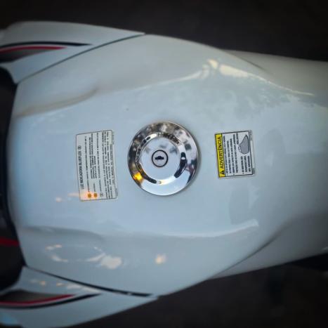YAMAHA YS Fazer 250 LIMITED EDITION, Foto 12