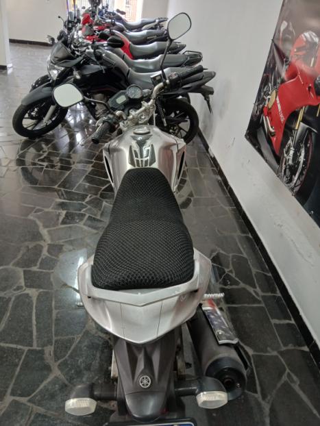 YAMAHA YS Fazer 250 , Foto 5