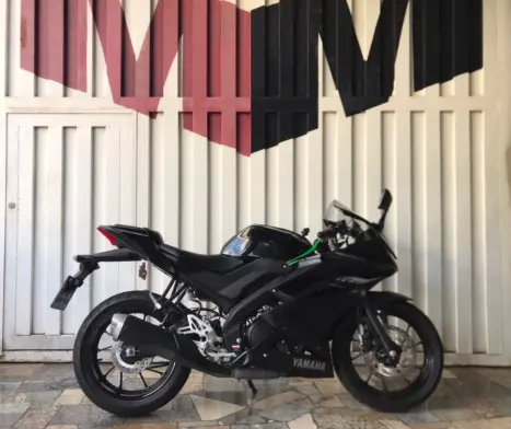 YAMAHA YZF R15 150 ABS, Foto 1