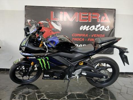 YAMAHA YZF R3 300 ABS, Foto 1
