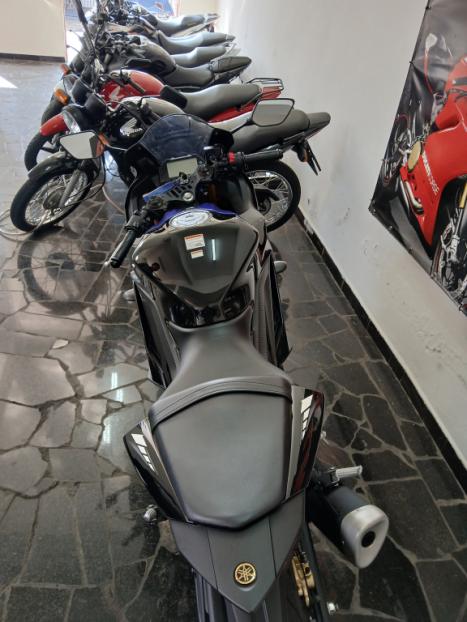 YAMAHA YZF R3 300 ABS, Foto 6