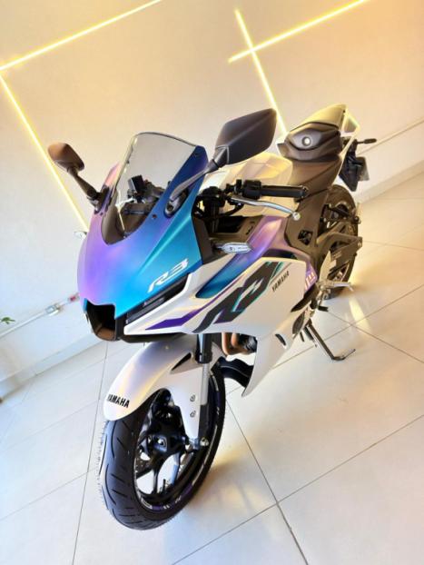YAMAHA YZF R3 320 ABS, Foto 3