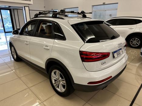 AUDI Q3 2.0 4P TFSI AMBIENTE QUATTRO S-TRONIC AUTOMTICO, Foto 4