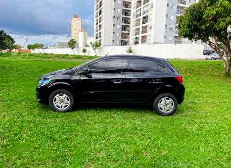 CHEVROLET Onix Hatch 1.0 4P FLEX LT, Foto 3