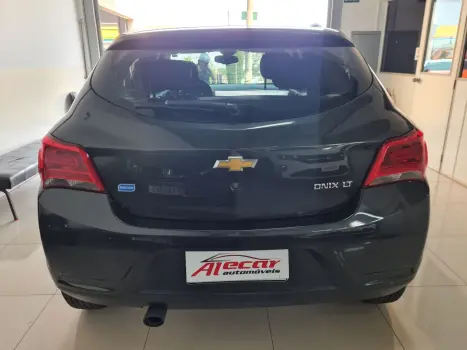 CHEVROLET Onix Hatch 1.0 4P FLEX LT, Foto 10