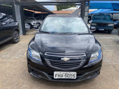 CHEVROLET Onix Hatch 1.4 4P FLEX LT, Foto 5