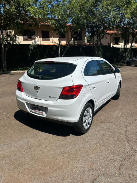 CHEVROLET Onix Hatch 1.4 4P FLEX LT, Foto 2