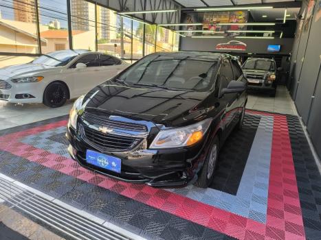 CHEVROLET Onix Hatch 1.0 4P FLEX LS, Foto 2