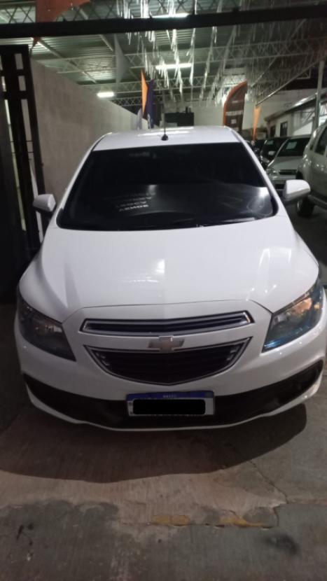 CHEVROLET Onix Hatch 1.4 4P FLEX LT, Foto 2