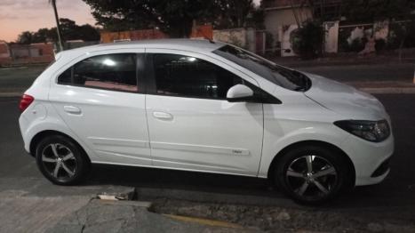 CHEVROLET Onix Hatch 1.4 4P FLEX LT, Foto 6