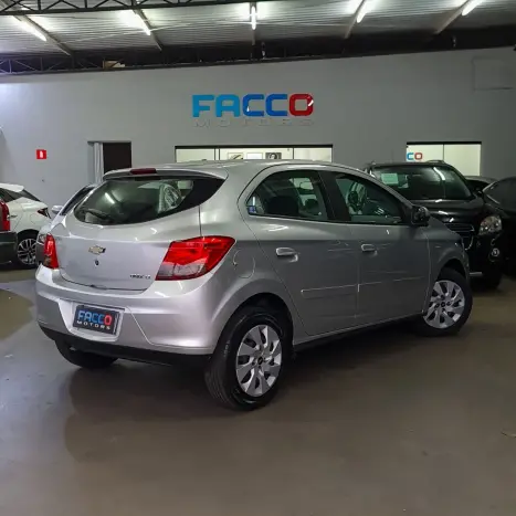 CHEVROLET Onix Hatch 1.4 4P FLEX LT, Foto 7