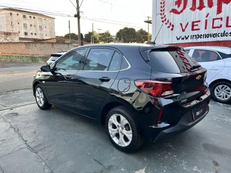 CHEVROLET Onix Hatch 1.0 12V 4P FLEX PREMIER TURBO AUTOMTICO, Foto 5