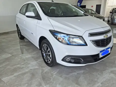 CHEVROLET Onix Hatch 1.4 4P FLEX LTZ, Foto 3