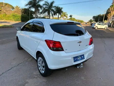 CHEVROLET Onix Hatch 1.4 4P FLEX LT, Foto 4