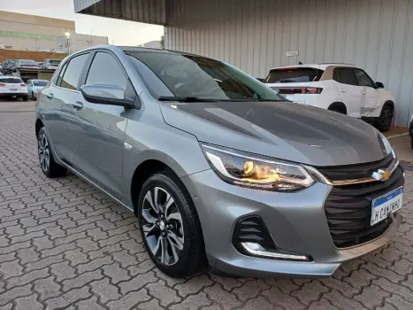 CHEVROLET Onix Hatch 1.0 12V 4P FLEX PREMIER TURBO AUTOMTICO, Foto 3