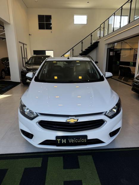 CHEVROLET Onix Hatch 1.0 4P FLEX LT, Foto 1