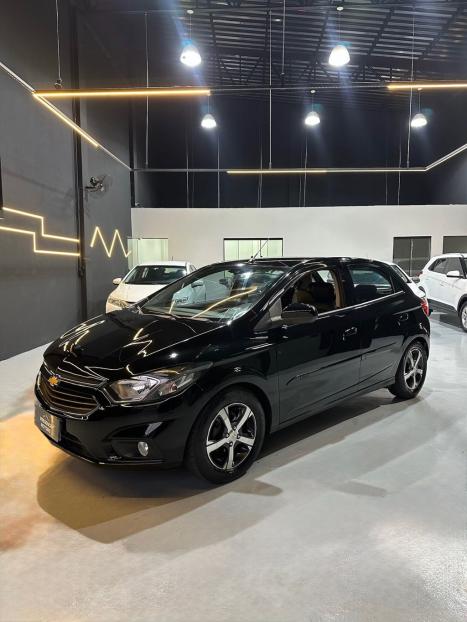 CHEVROLET Onix Hatch 1.4 4P FLEX LTZ, Foto 2