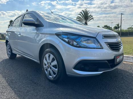 CHEVROLET Onix Hatch 1.4 4P FLEX LTZ, Foto 4