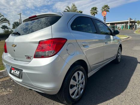 CHEVROLET Onix Hatch 1.4 4P FLEX LTZ, Foto 5