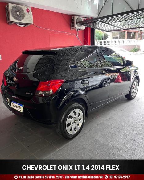 CHEVROLET Onix Hatch 1.4 4P FLEX LT, Foto 6