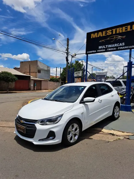 CHEVROLET Onix Hatch 1.0 12V 4P FLEX PLUS TURBO AUTOMTICO, Foto 3