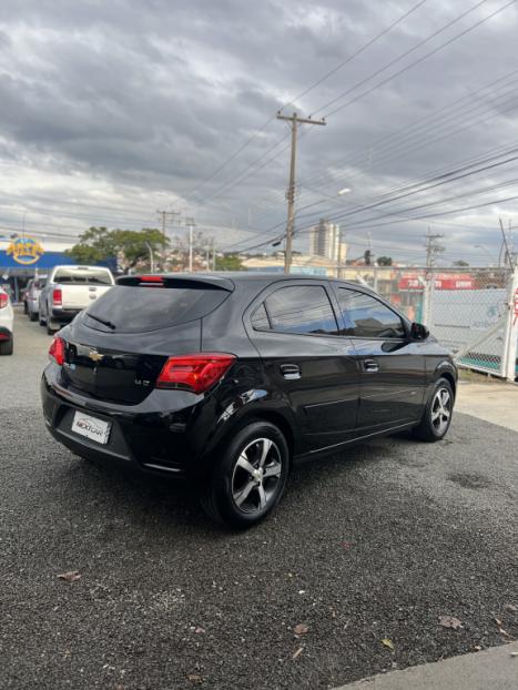 CHEVROLET Onix Hatch 1.4 4P FLEX LT, Foto 4