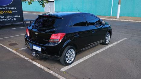 CHEVROLET Onix Hatch 1.4 4P FLEX LT, Foto 6