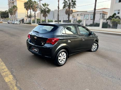 CHEVROLET Onix Hatch 1.0 4P FLEX LT, Foto 3