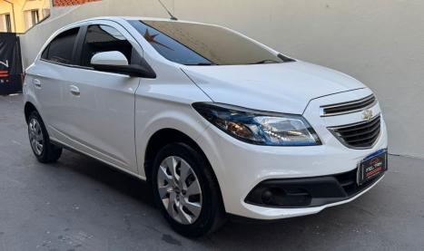 CHEVROLET Onix Hatch 1.4 4P FLEX LT, Foto 2
