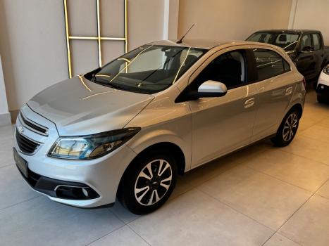 CHEVROLET Onix Hatch 1.4 4P FLEX LTZ, Foto 3