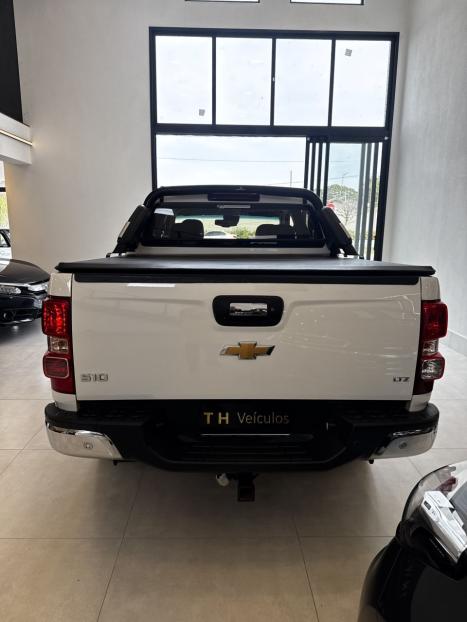 CHEVROLET S10 2.5 FLEX LTZ 4X4 CABINE DUPLA AUTOMTICO, Foto 2