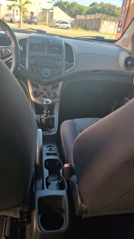 CHEVROLET Sonic Hatch 1.6 16V 4P LT FLEX, Foto 13