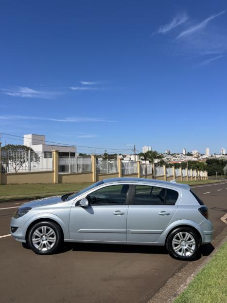 CHEVROLET Vectra Hatch 2.0 4P FLEX GT, Foto 2