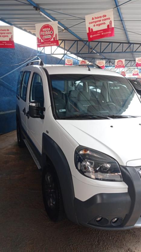 FIAT Doblo 1.8 16V 4P FLEX ADVENTURE 6 LUGARES, Foto 2