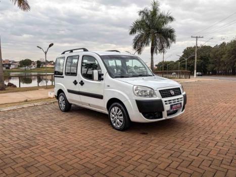 FIAT Doblo 1.8 16V 4P FLEX ESSENCE, Foto 1