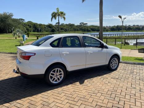 FIAT Grand Siena 1.6 16V 4P FLEX ESSENCE DUALOGIC AUTOMATIZADO, Foto 9