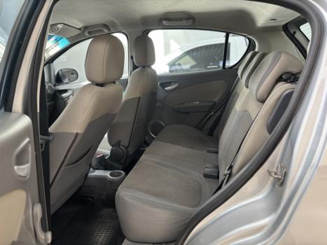FIAT Palio 1.6 16V 4P FLEX ESSENCE, Foto 8