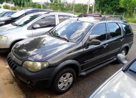 FIAT Palio Weekend 1.8 4P ADVENTURE, Foto 2