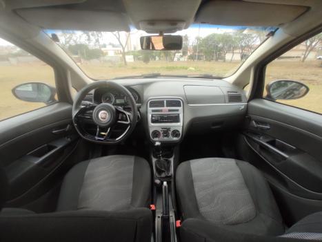 FIAT Punto 1.4 4P ELX FLEX, Foto 3