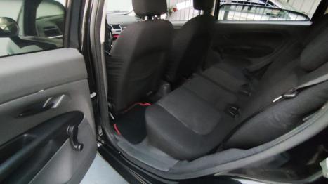 FIAT Punto 1.4 FLEX 4P, Foto 8