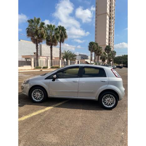 FIAT Punto 1.6 16V 4P FLEX ESSENCE CREATIVE DUALOGIC AUTOMATIZADO, Foto 3