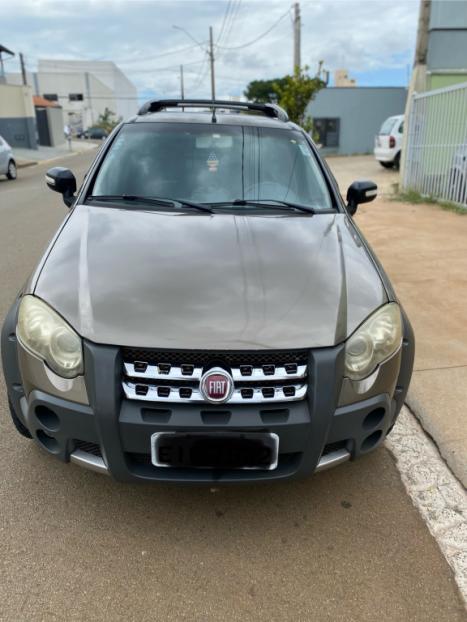 FIAT Strada 1.8 16V FLEX ADVENTURE CABINE ESTENDIDA, Foto 2