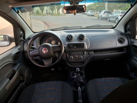 FIAT Uno 1.0 4P FLEX EVO VIVACE CELEBRATION, Foto 3